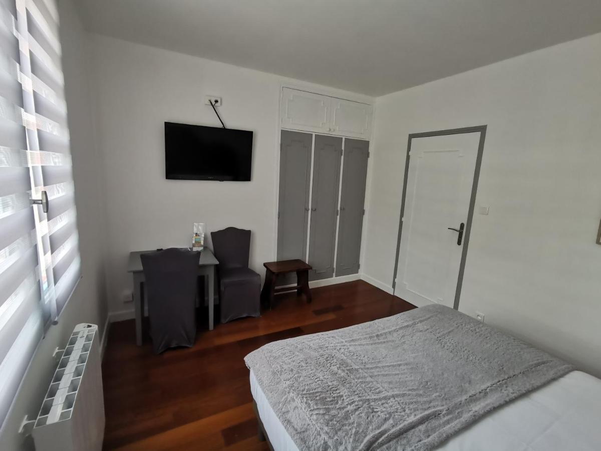 Le Senechal Bed and Breakfast Villefranche-de-Rouergue Εξωτερικό φωτογραφία